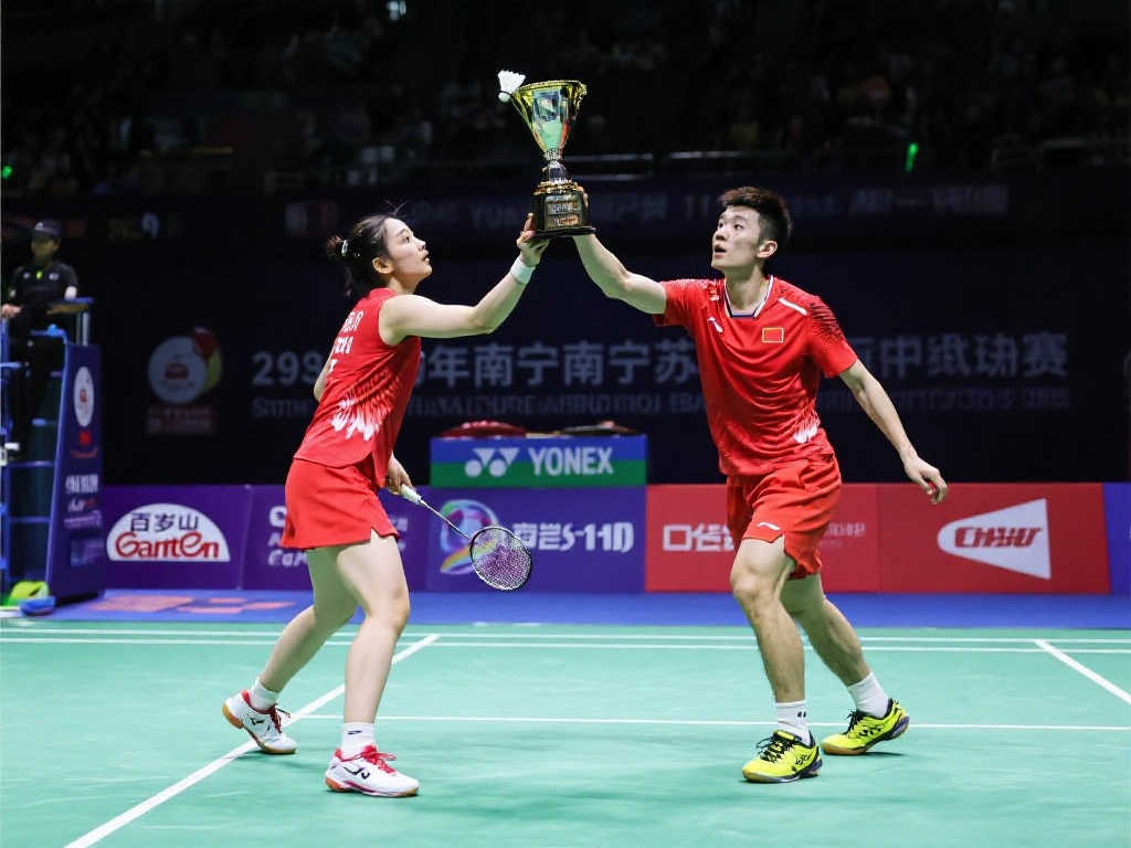 着冷静的比 着冷静的比